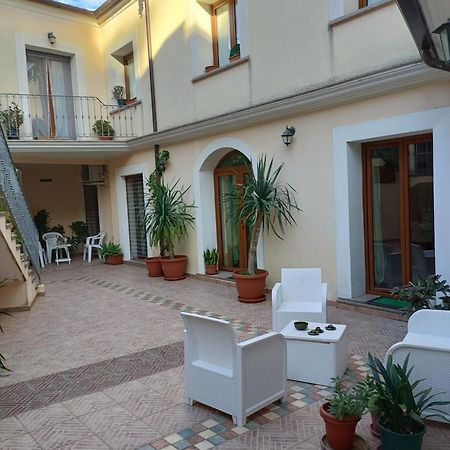Giarranas House - Apartment With Coutyard Villacidro Zewnętrze zdjęcie